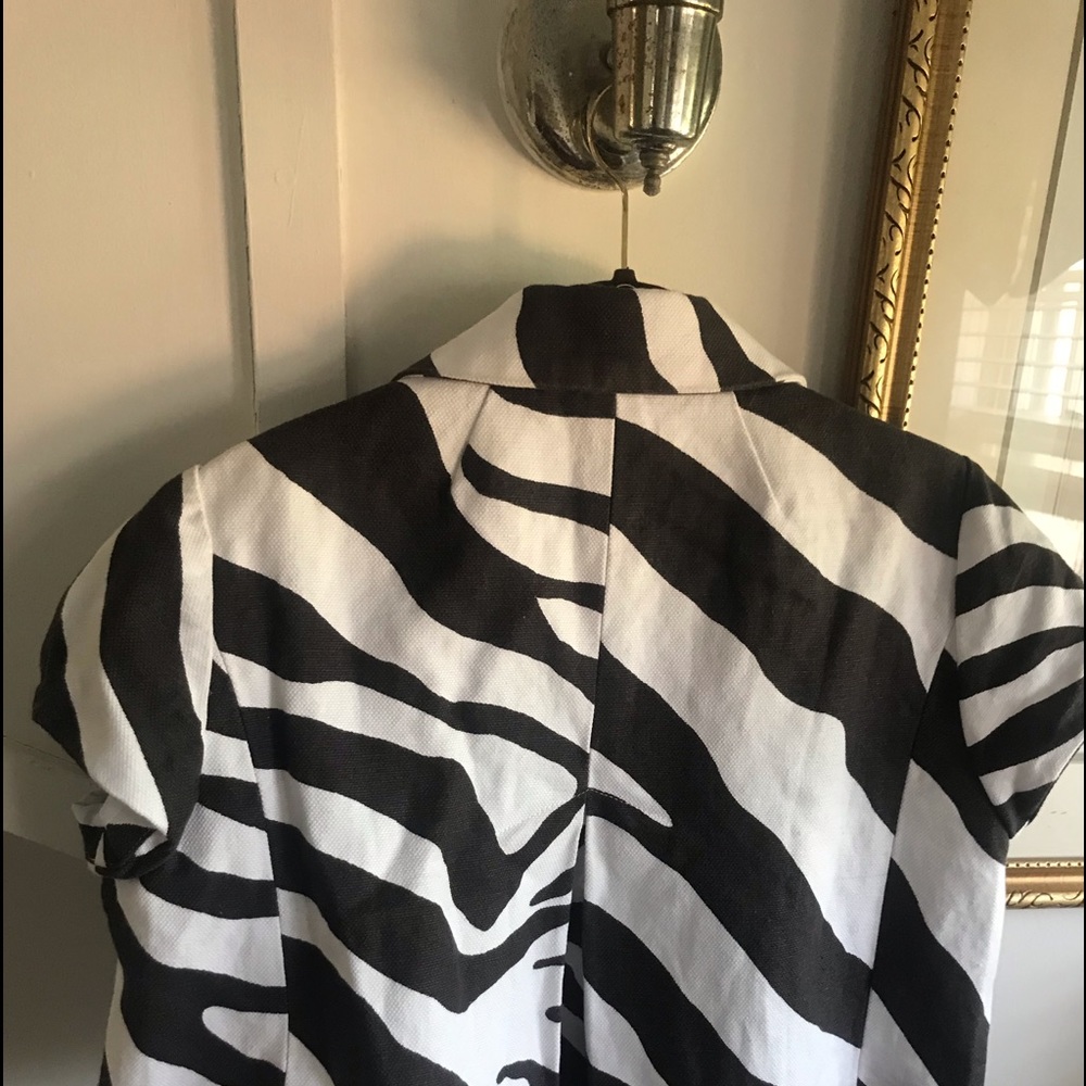 Jacket - Picture 9 of 13